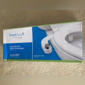 Brondell FreshSpa Comfort+ Essential Bidet Attachment. New. Unused.